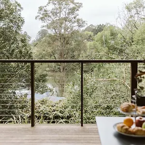 https://petals-retreat.queenslandhotels.net